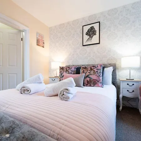 Ravines - Uk2736 * Scarborough